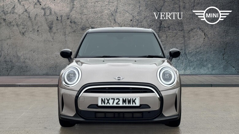 MINI Hatchback 1.5 Cooper Classic Premium Plus 5dr Auto Petrol Hatchback